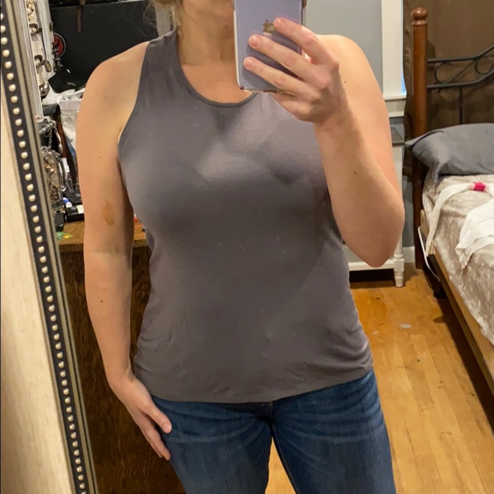 Athleta | EUC high neck Tencel blend twist back